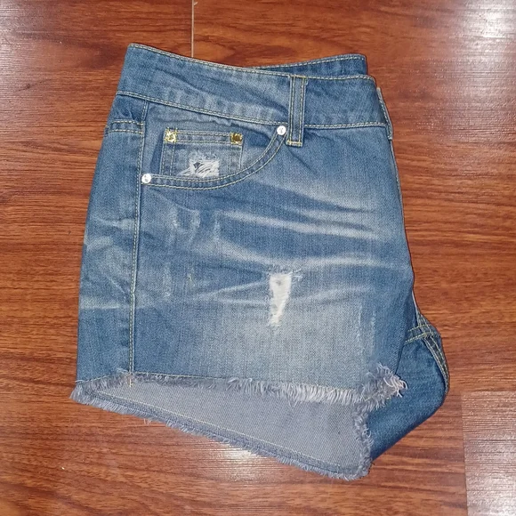 ❤️Cute denim jean shorts - Picture 3 of 4